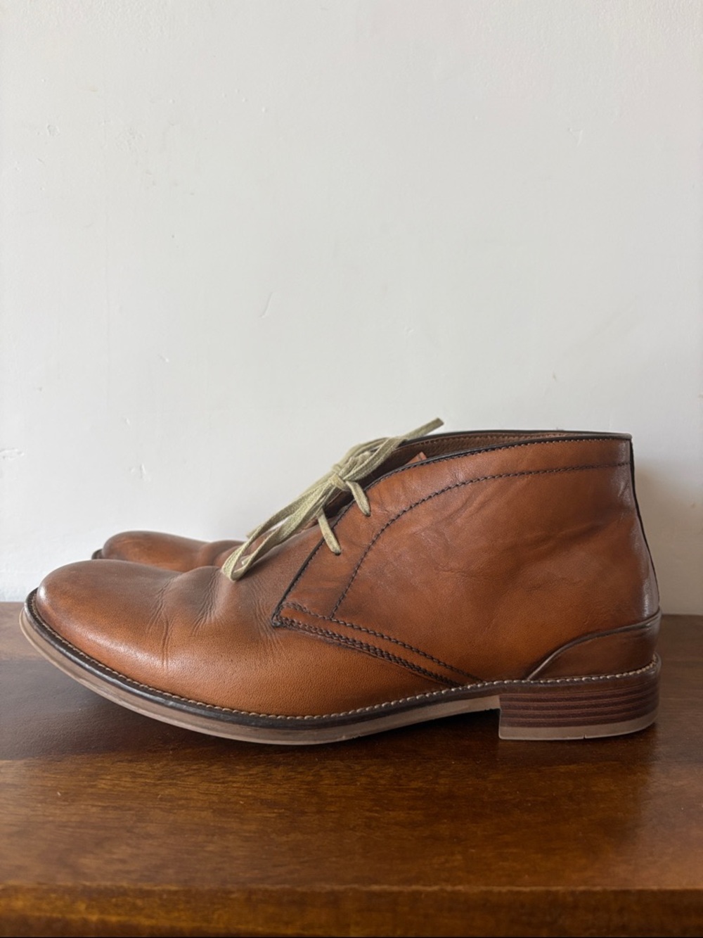 J&M - Men's Brown Leather Chukka Boots - Classic Lace-Up